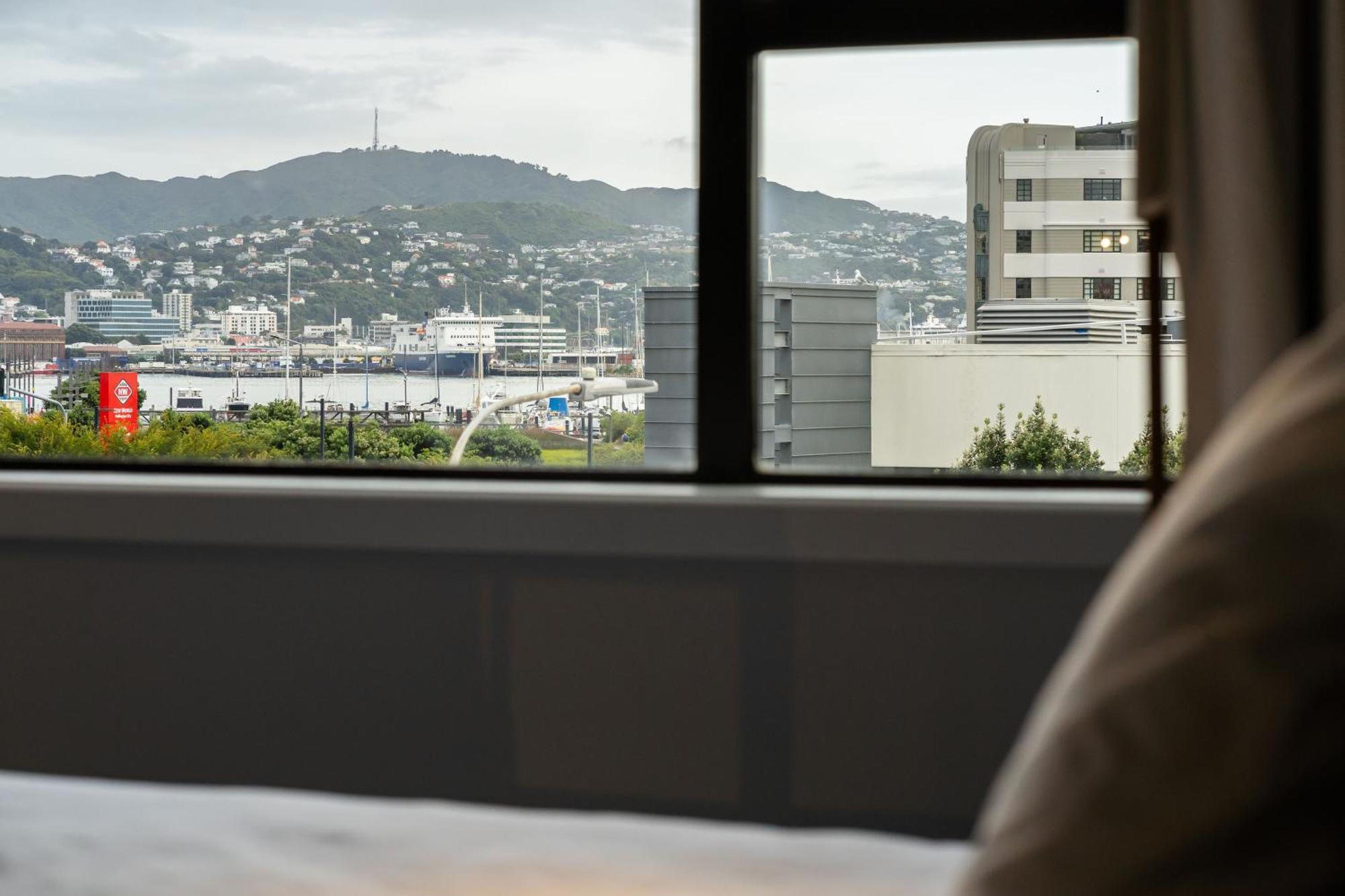 Bed 6-Bed Dormitory Room Ensuite Harbour View