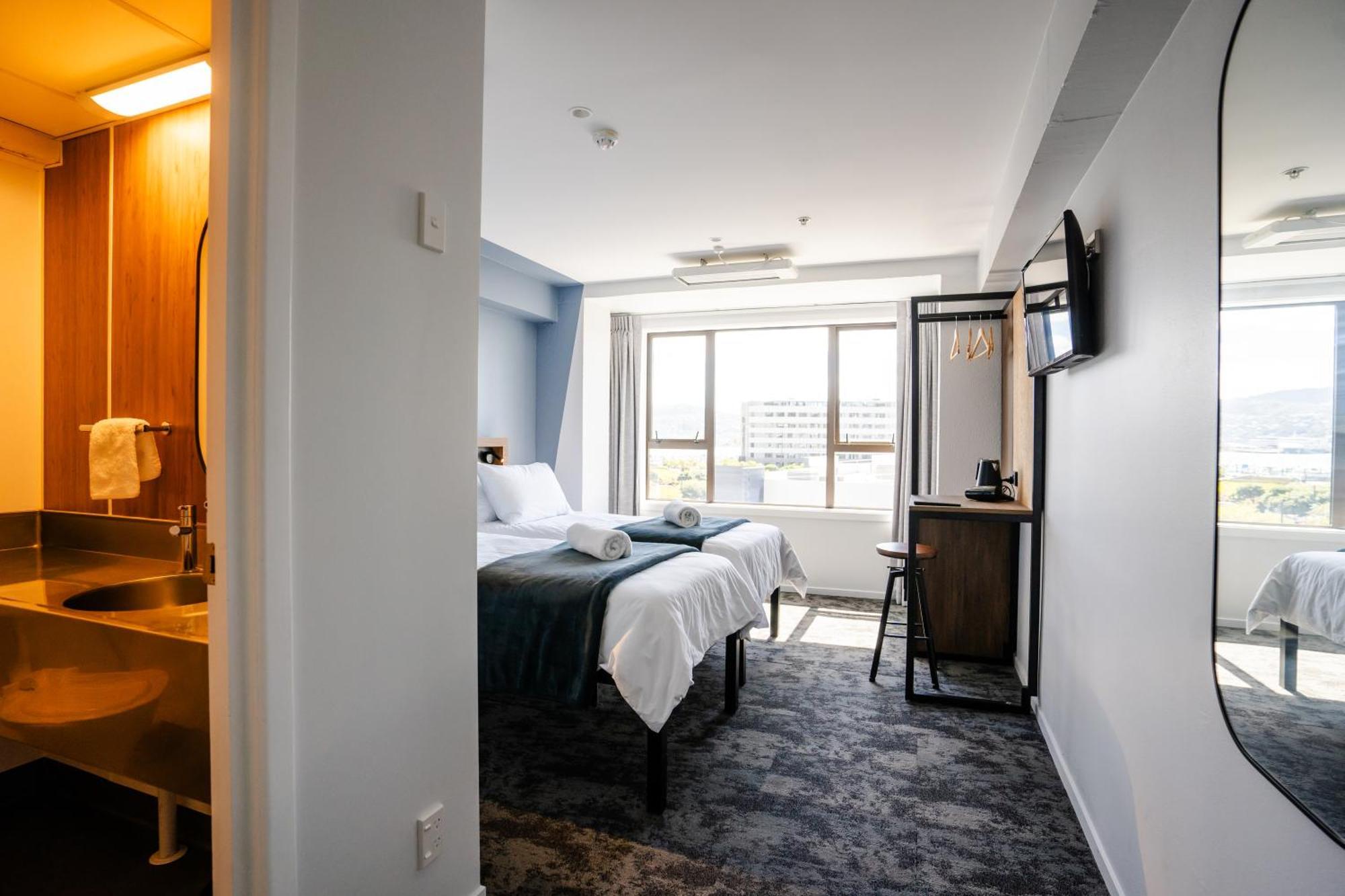 Twin Room Ensuite Harbour view